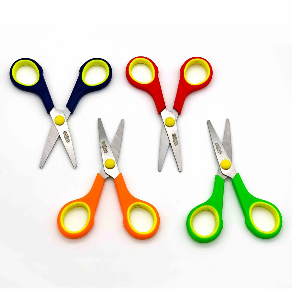 Child-safe scissors