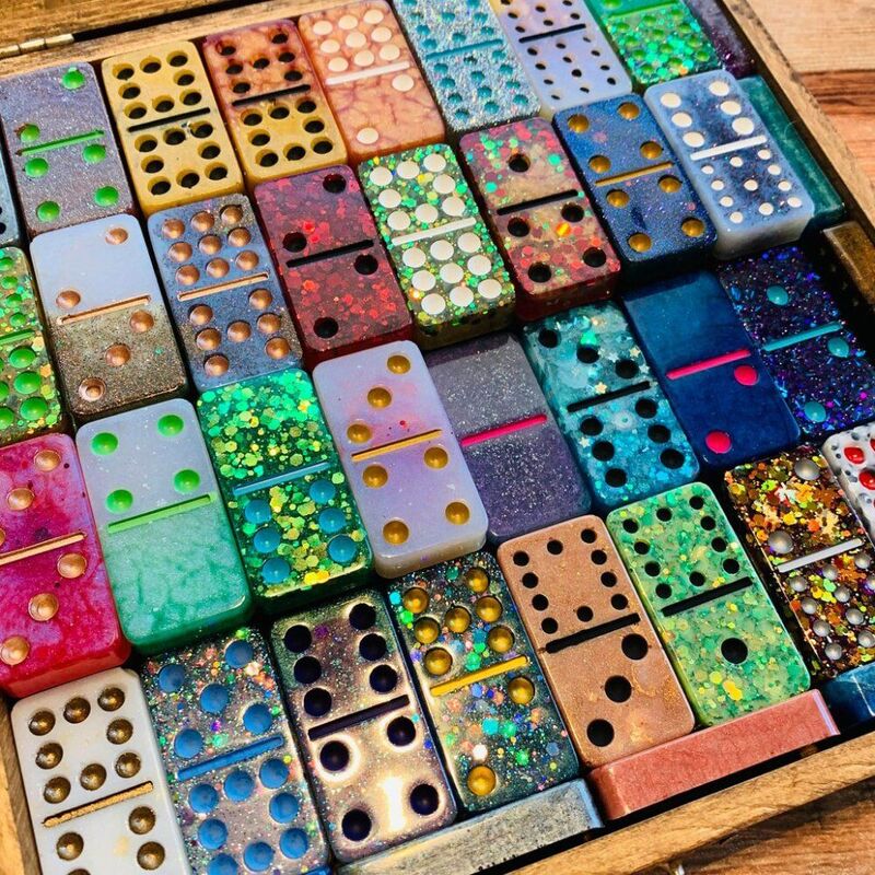 Resin dominoes