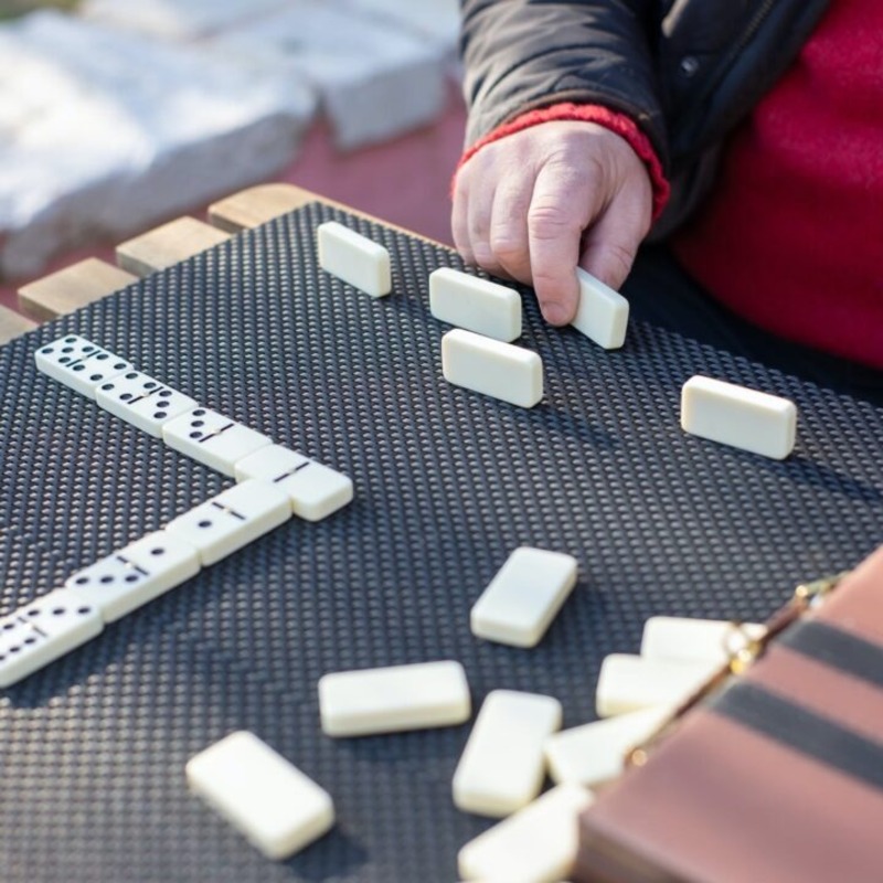  Advanced strategies for dominoes  